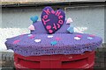 Valentine letterbox topper