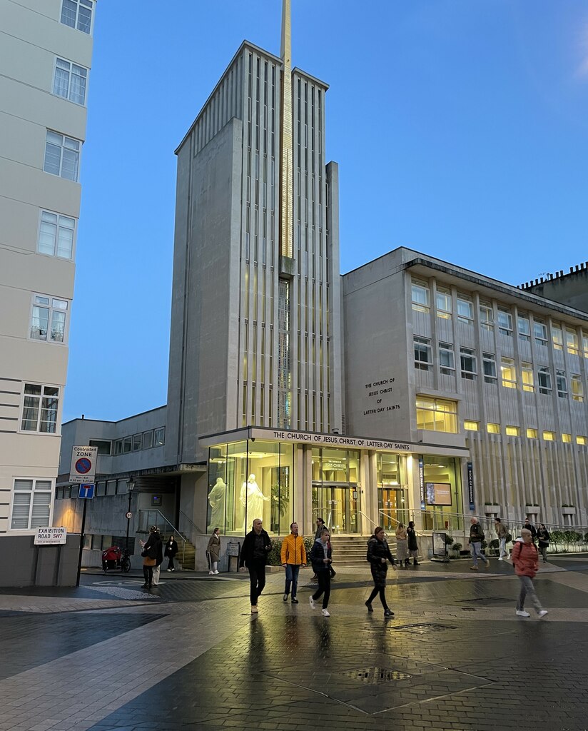 Modern Church - Exhibition Road © Mr Ignavy cc-by-sa/2.0 :: Geograph ...