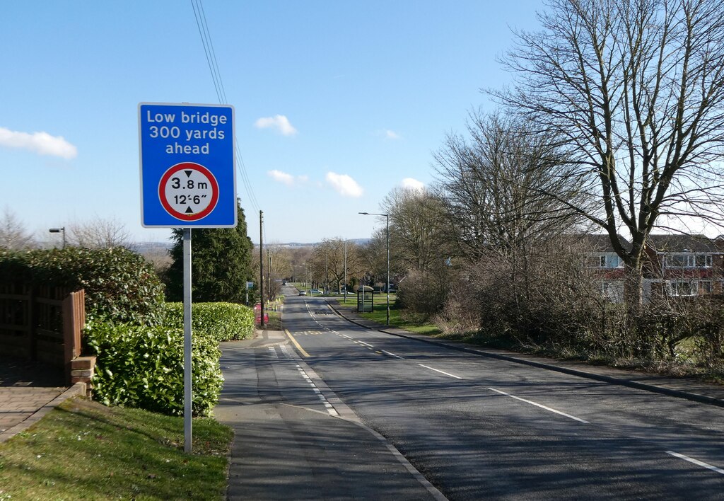 Looking east down Finchale Road © Russel Wills cc-by-sa/2.0 :: Geograph ...