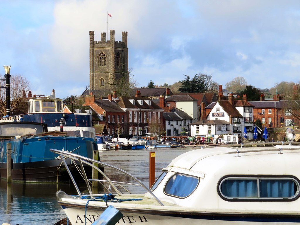 Henley on Thames © Steve Daniels cc-by-sa/2.0 :: Geograph Britain and ...