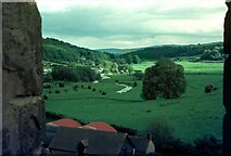 SO4381 : The valley of the River Onny from Stokesay Castle tower by Martin Tester
