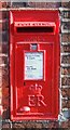 Elizabeth II postbox on Castle Street, Northwich