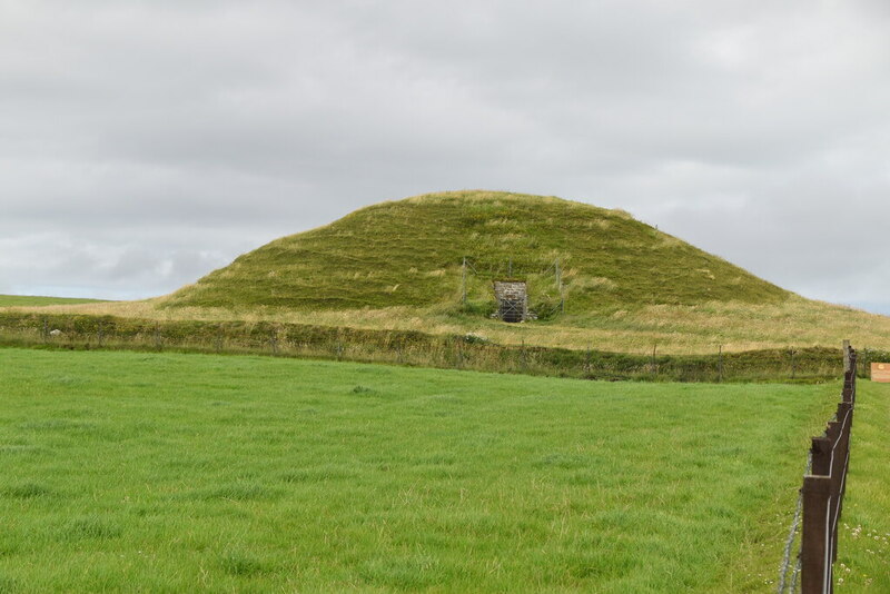 Maeshowe © N Chadwick cc-by-sa/2.0 :: Geograph Britain and Ireland