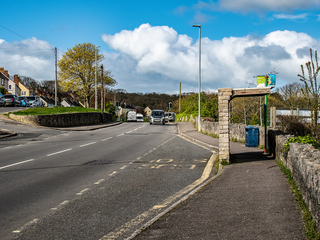 Bus stop in Herston © John Lucas cc-by-sa/2.0 :: Geograph Britain and ...