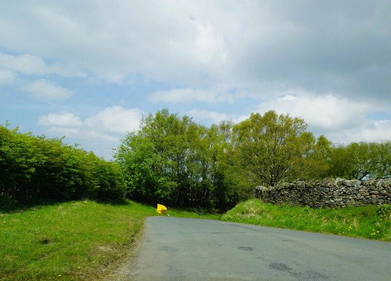 Sheep House Lane © philandju cc-by-sa/2.0 :: Geograph Britain and Ireland