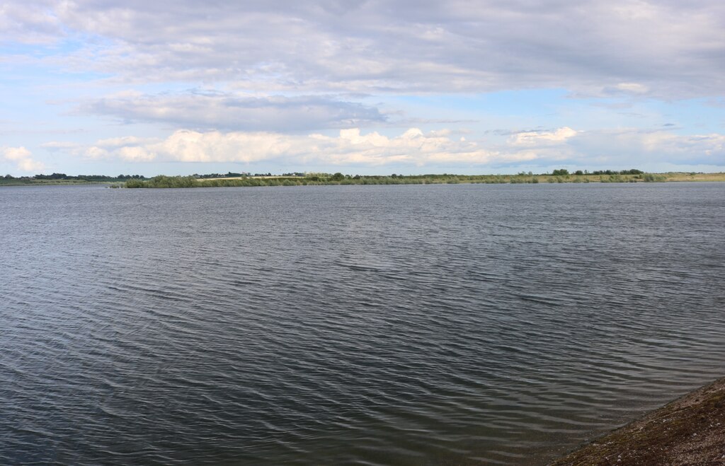 Abberton Reservoir (set of 2 images) :: Geograph Britain and Ireland