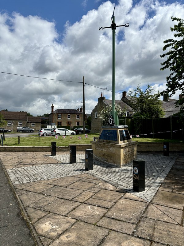 305th Bombardment Group Memorial, ... © David Dixon cc-by-sa/2.0 ...