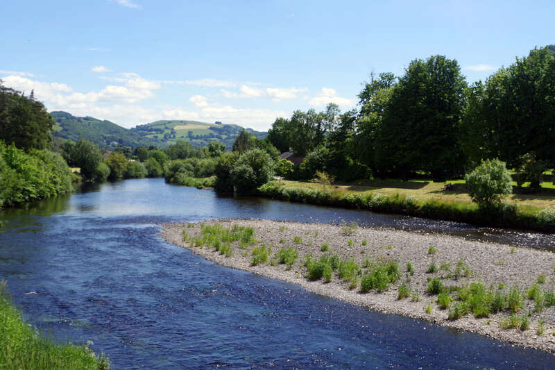 Afon Conwy, Llanrwst © Stephen McKay cc-by-sa/2.0 :: Geograph Britain ...