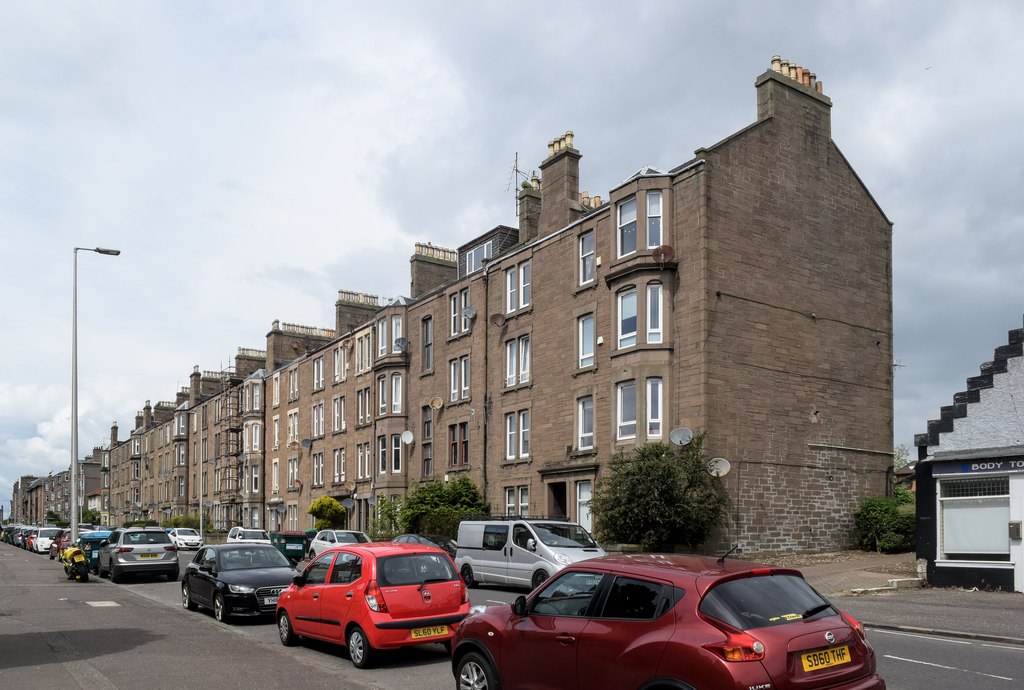 Sandstone tenement blocks, Clepington... © Bill Harrison cc-by-sa/2.0 ...