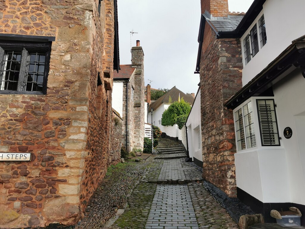 Minehead : Church Steps © Lewis Clarke cc-by-sa/2.0 :: Geograph Britain ...