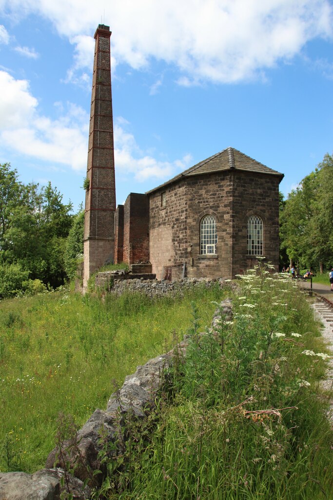 Former winding engine house beside the... © Graham Robson cc-by-sa/2.0 ...