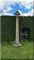 Cross at entrance to Quay Lane