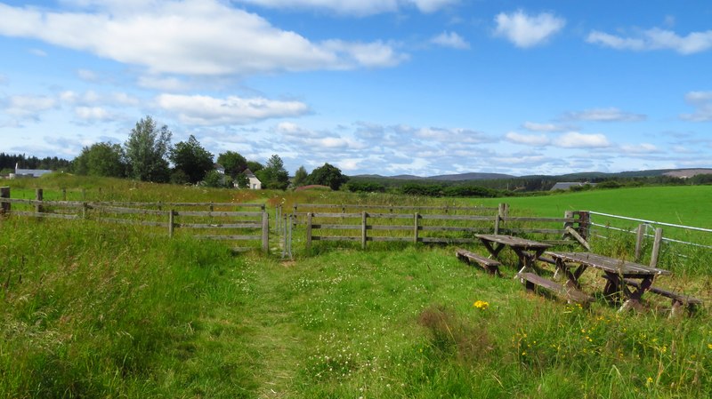 On the Speyside Way, northeast of former... © Colin Park cc-by-sa/2.0 ...