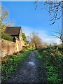 Path from Wildwood Road to Hampstead Way