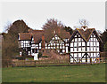 Luntley Manor and Dovecote