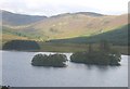 NH0952 : Loch Sgamain, the islands and Beinn na Feusaige by Pip Rolls