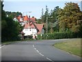 The approach to Oxshott along Leatherhead Road