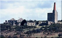 SX2672 : Disused copper mine buildings near Minions by Crispin Purdye