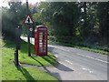 Telephone box at Hillersland