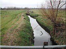 ST4366 : The main drainage rhyne flows under the God's Wonderful Railway by FollowMeChaps