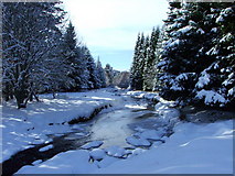 NH7424 : River in winter by David Maclennan