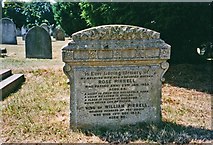 TQ2672 : Gravestone in Garratt Green Cemetery, Earlsfield by Christine Matthews