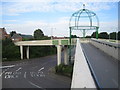 Luton: Footbridge over the ring road
