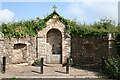 Upottery: fountain at Rawridge