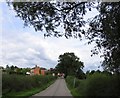 Approaching Countesthorpe along Peatling Road