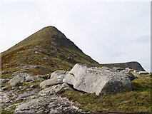 NN1744 : E Ridge, Stob Coir an Albannaich by Chris Eilbeck