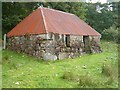 NM9056 : Red-roofed bothy by Patrick Mackie