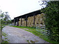 SP7631 : Barn on the outskirts of Singleborough village by Phil Catterall