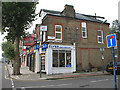 Corner of Avenue Road N12