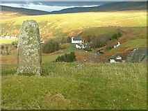 NG3962 : Standing Stone at Peinsoraig by Dave Fergusson