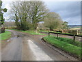 Public Footpath near Round Hill Farm