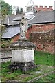 St Dunstan, Hunsdon, Herts - Churchyard