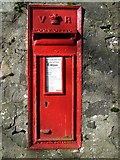 NS3669 : VR postbox by Thomas Nugent