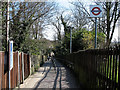 Footway to High Barnet Station