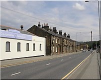 SE1315 : St Thomas's Road, North Crosland, Lockwood by Humphrey Bolton