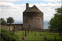 NT2992 : Ravenscraig Castle by Paul McIlroy