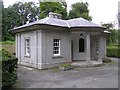 Gate House to Ely Lodge