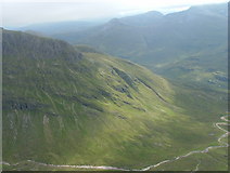 NN1870 : South West ridge from Aonach Beag above Allt Coire Giubhsachan by John Dyason