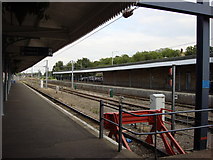 TF6220 : Platforms, King's Lynn Station by Oxyman