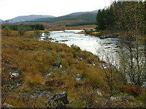 NH1300 : River Garry by Dave Fergusson