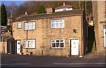 SE1026 : 18C cottages, Stump Cross, Northowram by Humphrey Bolton