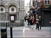 O1533 : Johnston's Court, Grafton St by Harold Strong