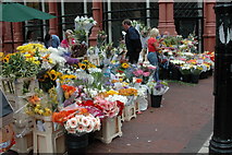 O1533 : Flower stall in Grafton St by Row17