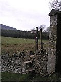 NT4835 : Stone Stile and Direction Post on the Southern Upland Way by Iain Lees