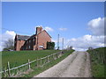 Up the hill to Spoonhill Hall Farm