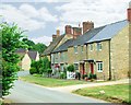 Cottages in Kirtlingtom